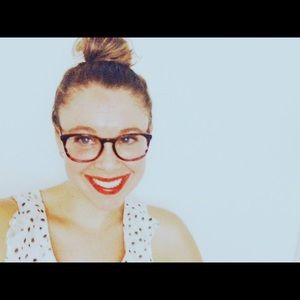 Meet your Posher, Julie